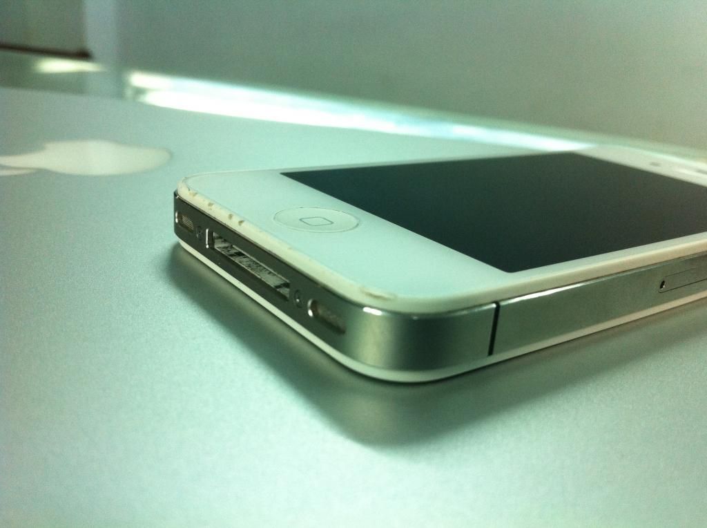 iPhone 4S 32G Trắng zin ốc  giá 4tr990 - 2