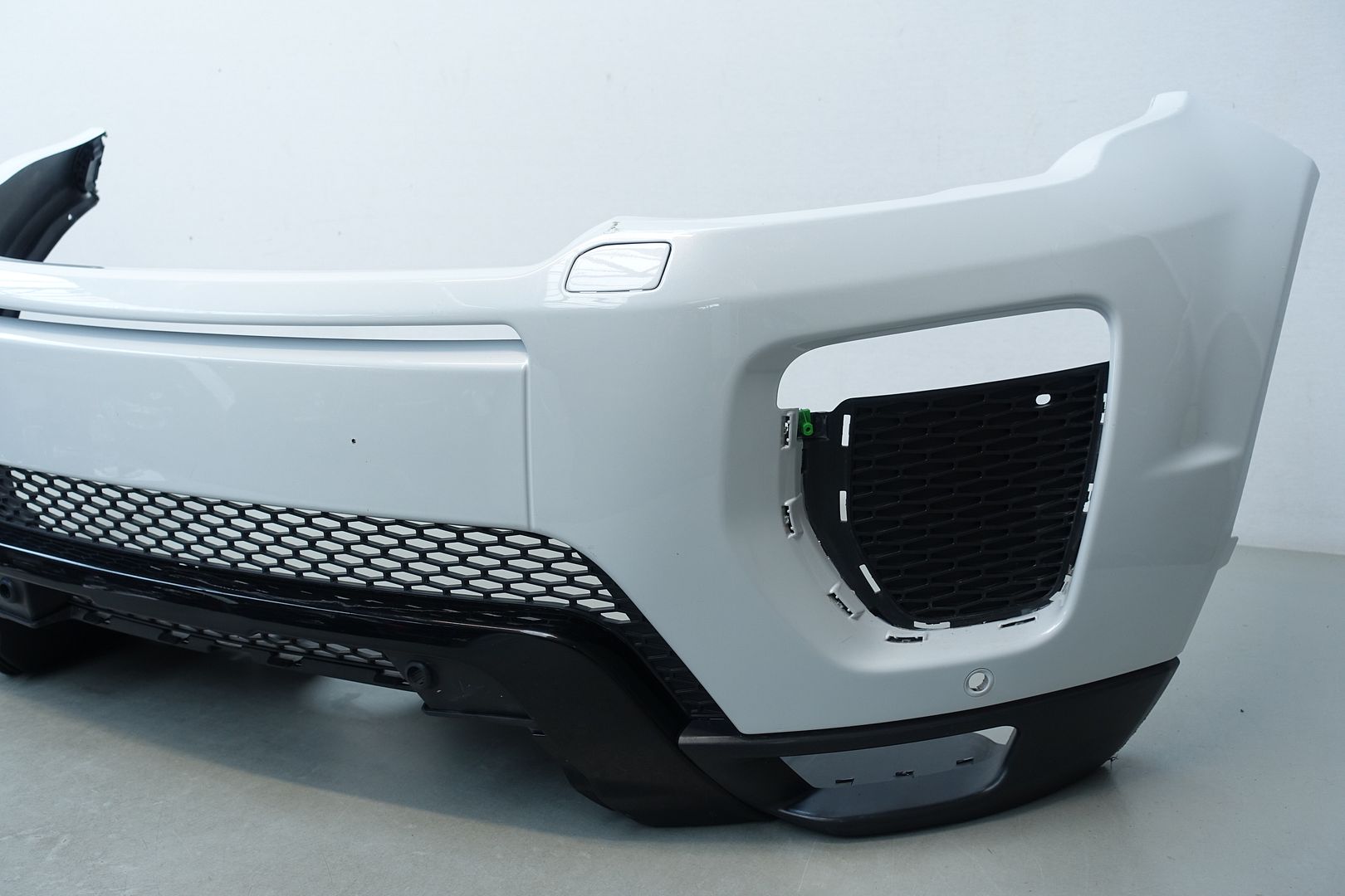 GENUINE RANGE ROVER EVOQUE DYNAMIC 2015- onwards SUV FRONT BUMPER GJ32 ...